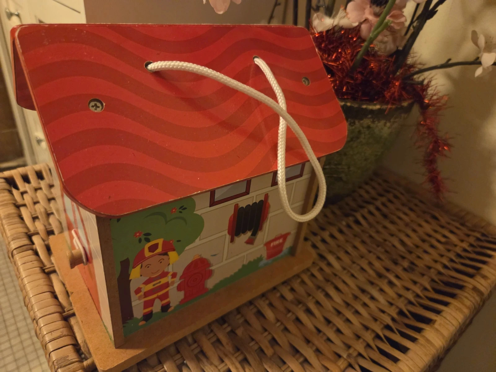 ❤️ Petite caserne de pompier en bois – photo 2